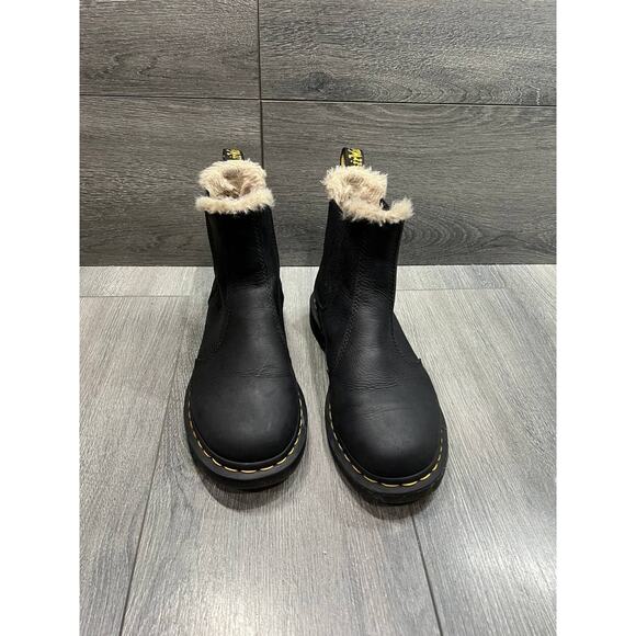 Dr. Martens 2976 Faux Fur Lined Platform Chelsea Boots Black 8 S000080 - Picture 2 of 11